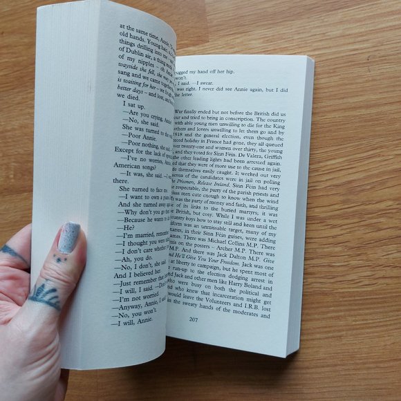 Mix & Match 3 for $10 Books! - A Star Called Henry 1st Edition - Picture 4 of 4